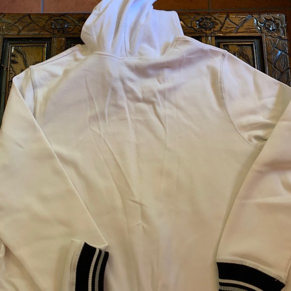 Lyse Spénard, Hooded sweater, Size Large (can fit for 8-10-12).  Real White. - Picture 6 of 10